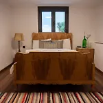 Silo Stone House 度假居 Fichti