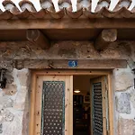 度假居 Silo Stone House *
