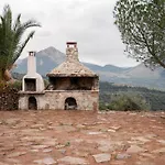 度假居 Silo Stone House Fichti