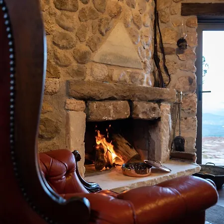 Silo Stone House 펜션