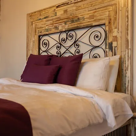 Silo Stone House 펜션 *