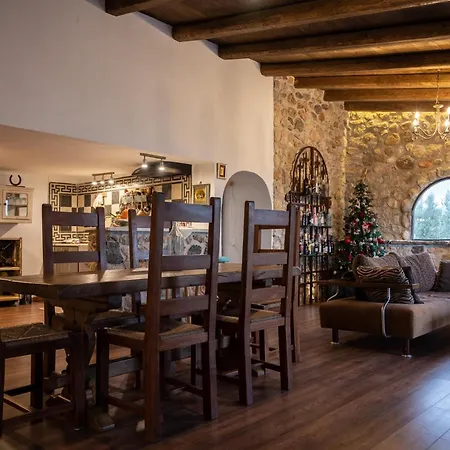 Silo Stone House 펜션 Fichti