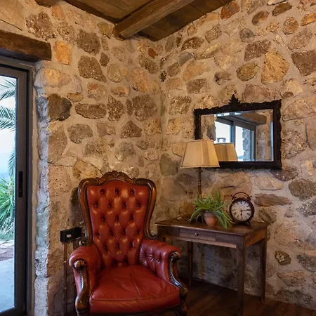 Silo Stone House Fichti