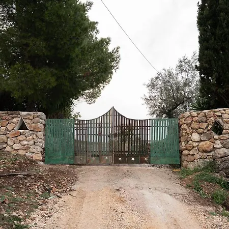 度假居 Silo Stone House *