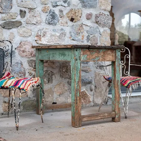 Silo Stone House * Fichti