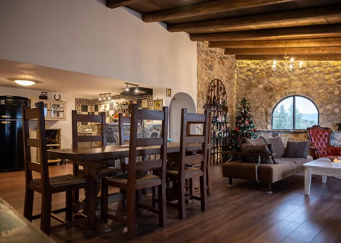 Silo Stone House 度假居 Fichti