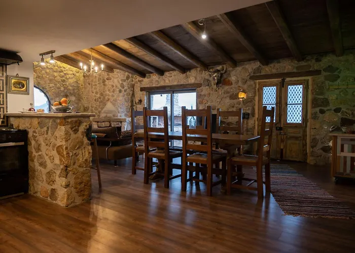 Silo Stone House Semesterbostad