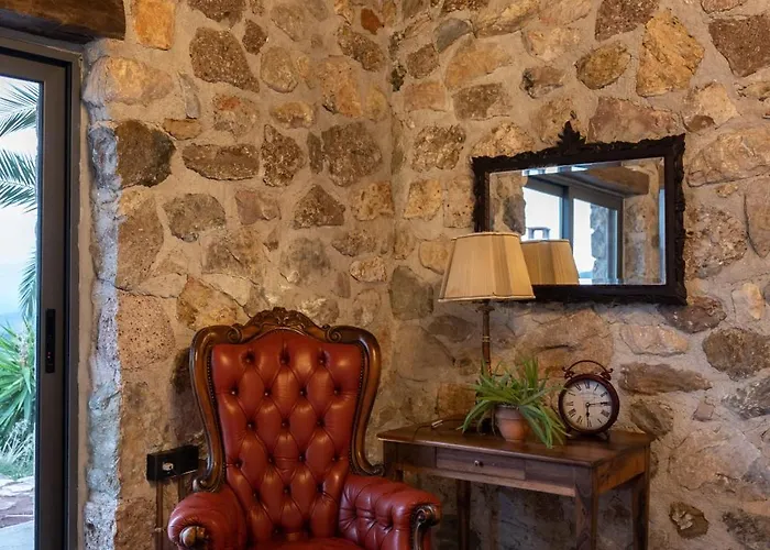 Silo Stone House Fichti