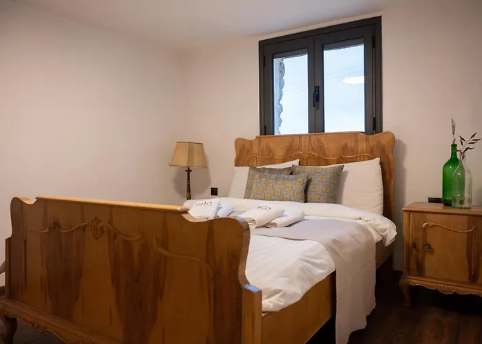 度假居 Silo Stone House *